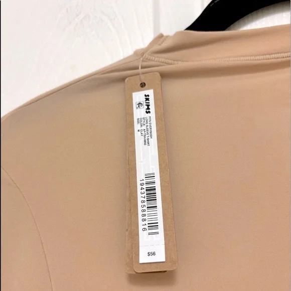 NWT SKIMS Fits Everybody Long Sleeve T-shirt in Clay - Picture 10 of 10